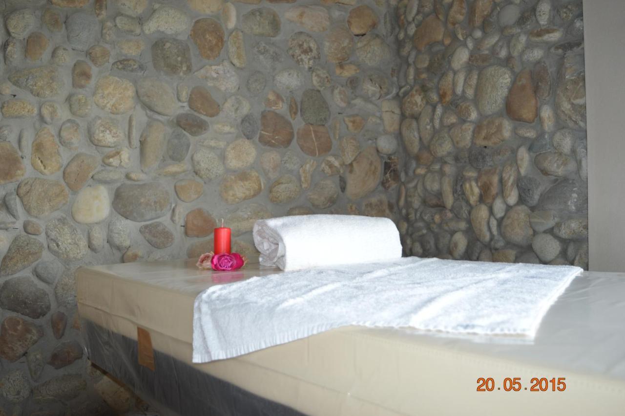 Hotel Le Botti Guarene Extérieur photo