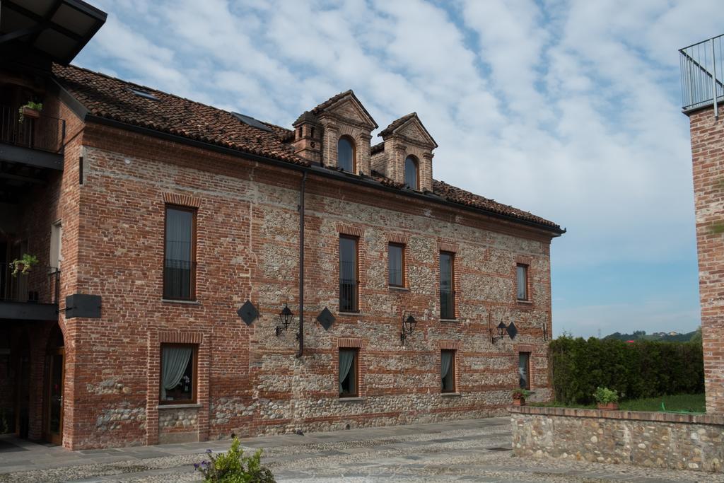 Hotel Le Botti Guarene Extérieur photo