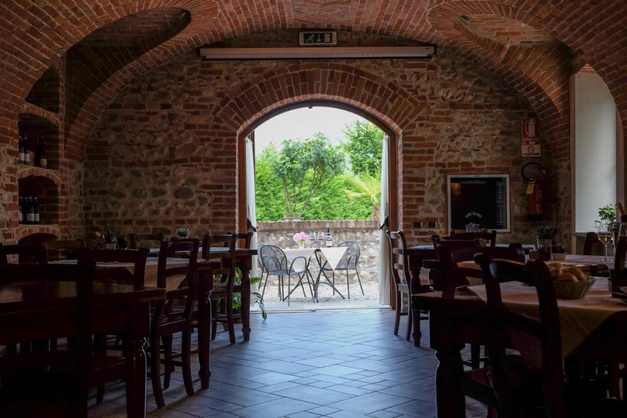 Hotel Le Botti Guarene Extérieur photo